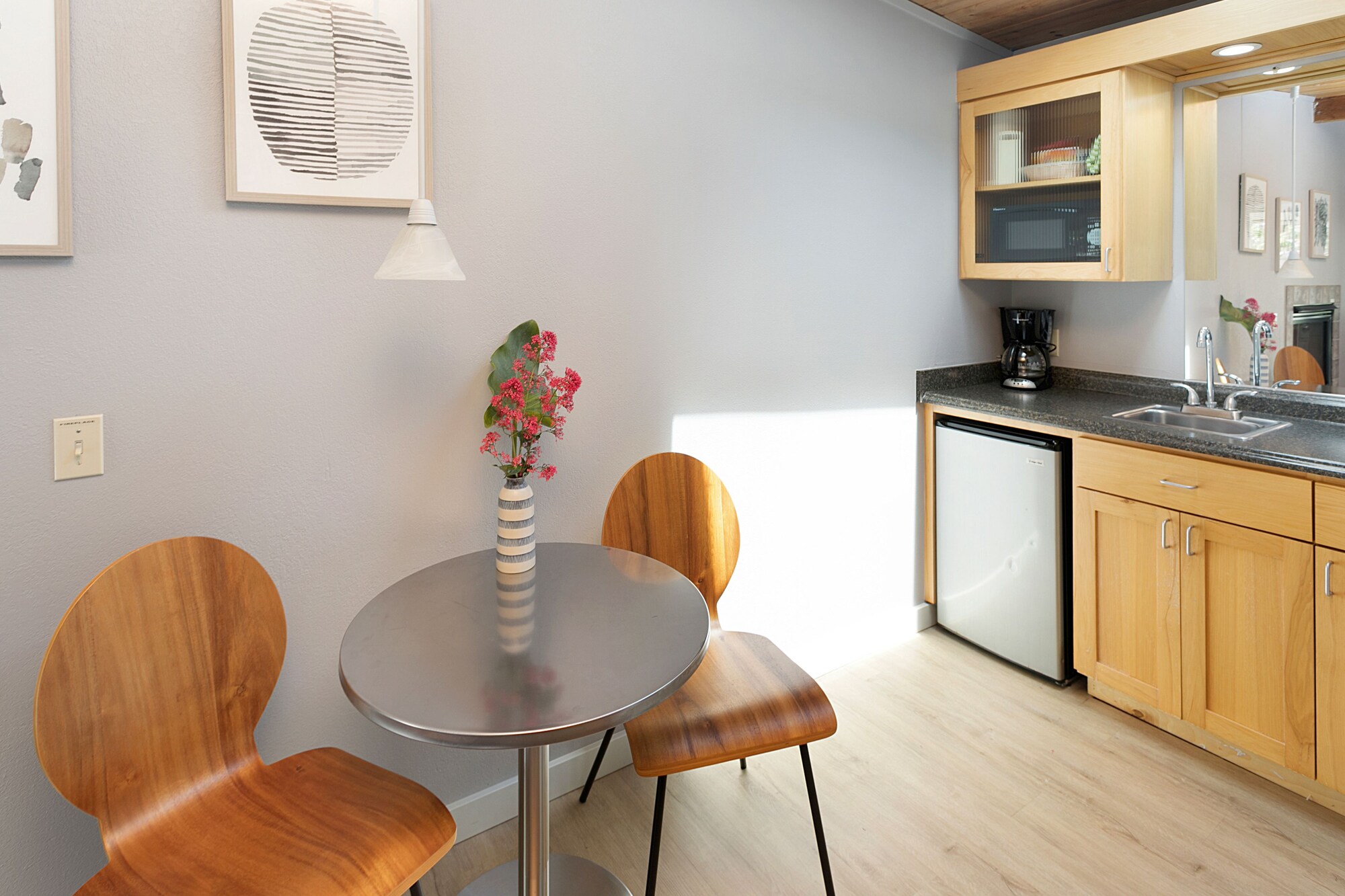 Inn At Haystack Rock