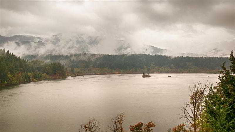 Best Western Plus Columbia River Inn
