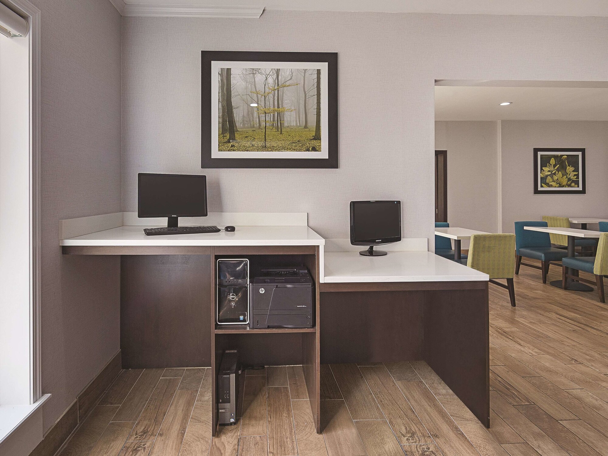 La Quinta Inn & Suites by Wyndham Central Point - Medford