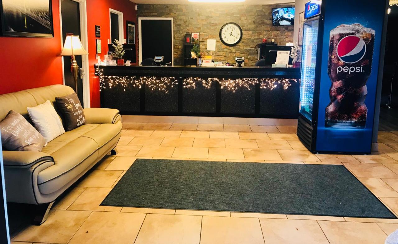 Sunnyside Inn & Suites