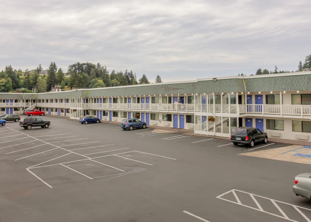 Motel 6 Coos Bay #1244