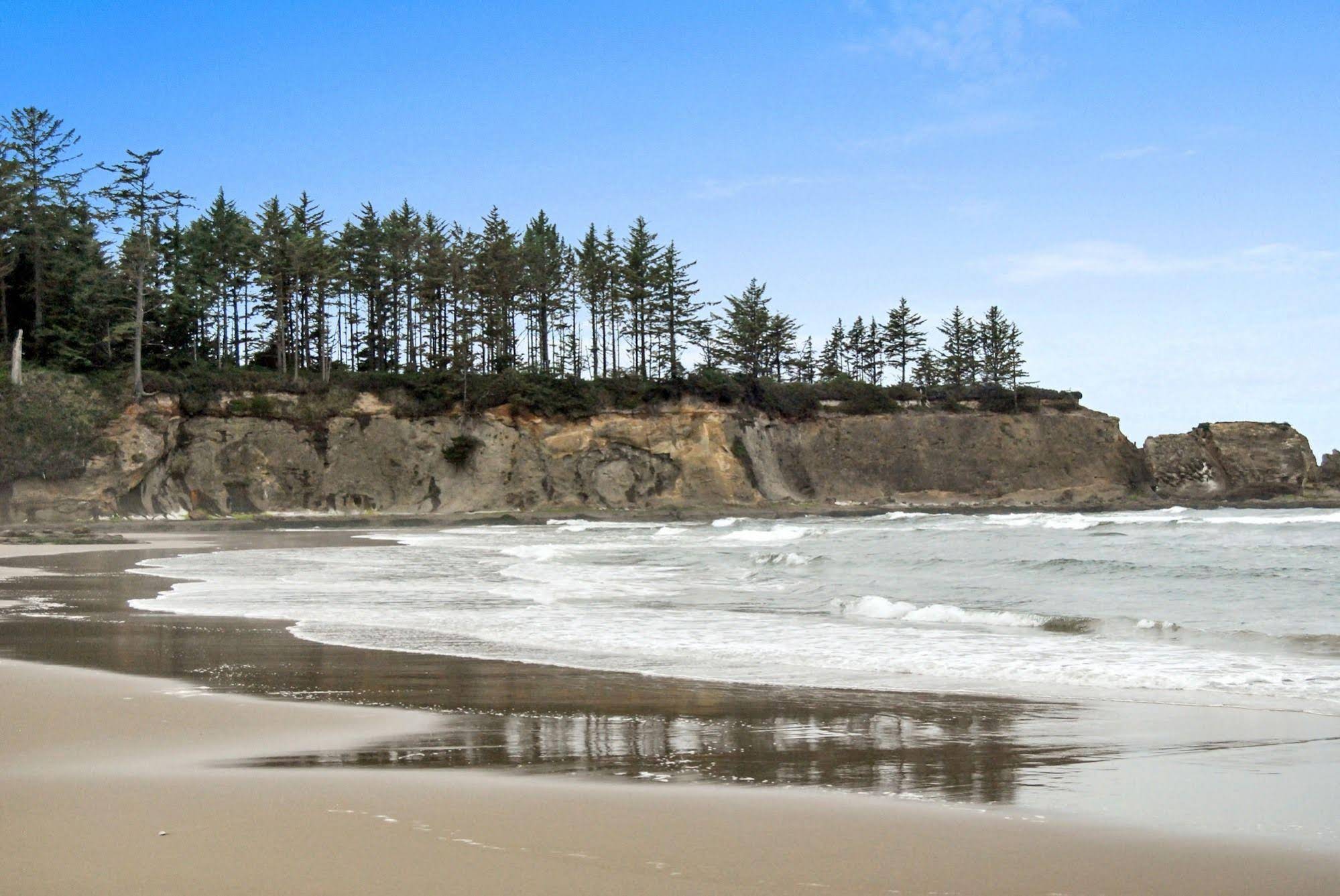 Oceanside Beachfront RV Resort