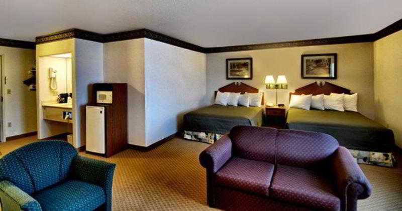 Best Western Dallas Inn & Suites