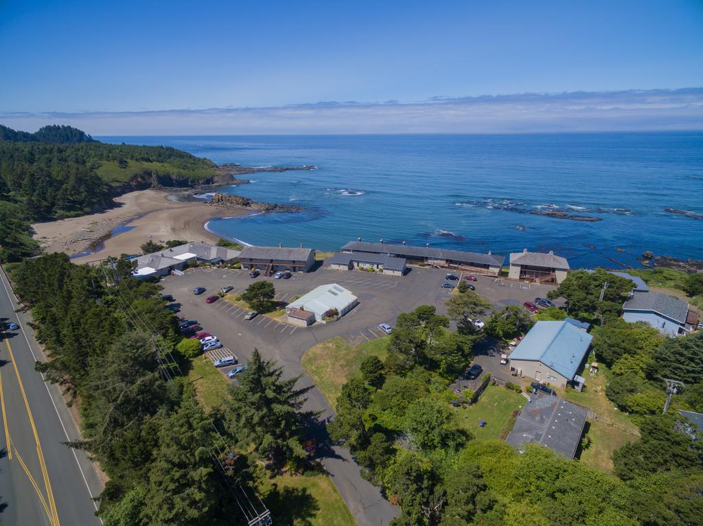 Clarion Inn Surfrider Resort