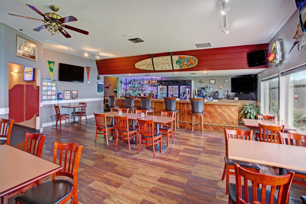 Clarion Inn Surfrider Resort