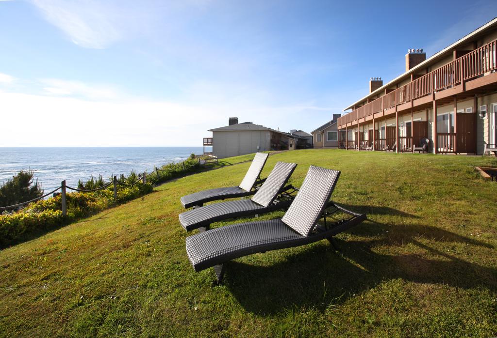 Clarion Inn Surfrider Resort