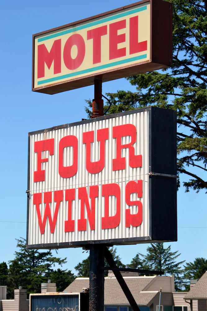 Four Winds Motel