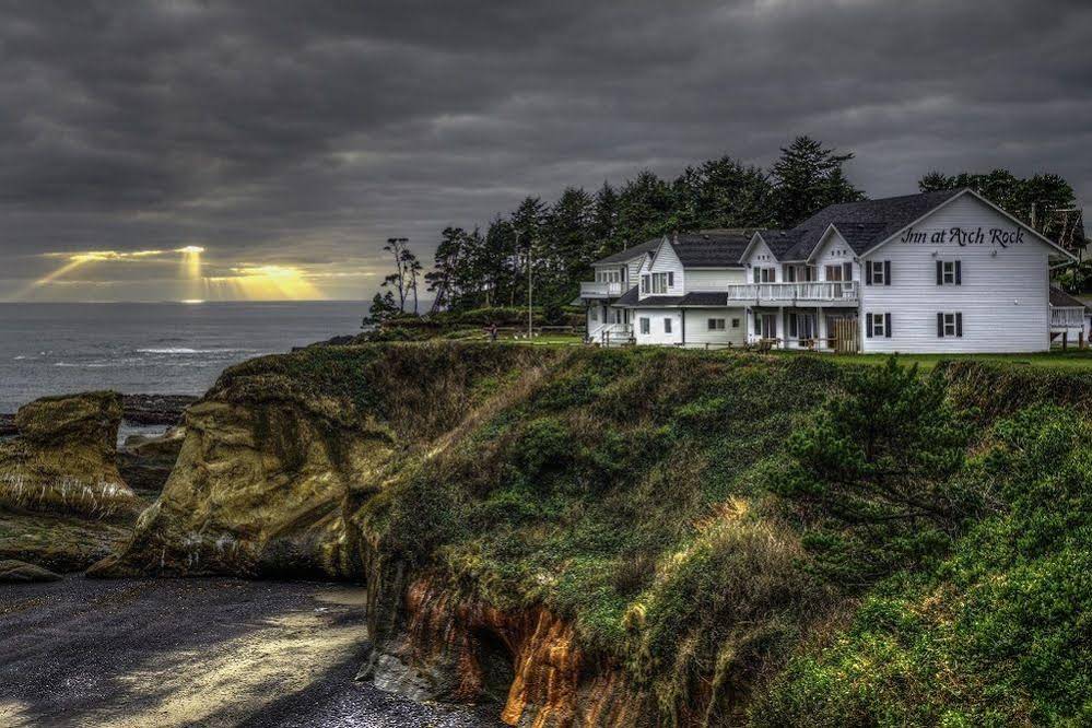 Inn At Arch Rock