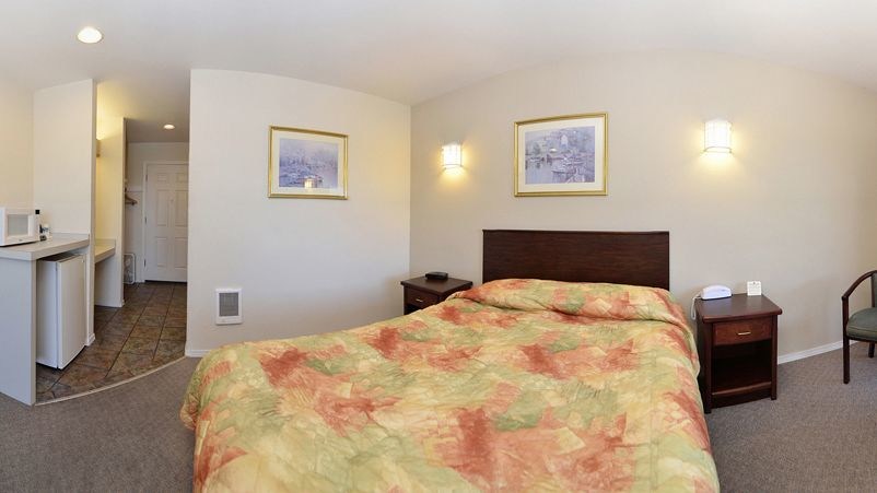 Travelodge by Wyndham Depoe Bay