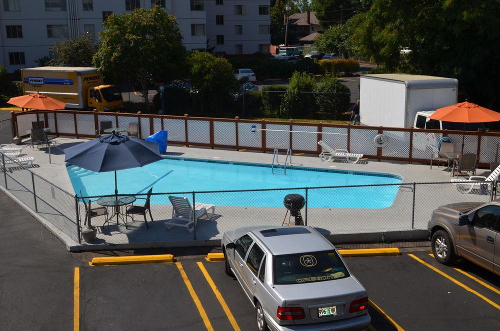 Union on Broadway Apartments