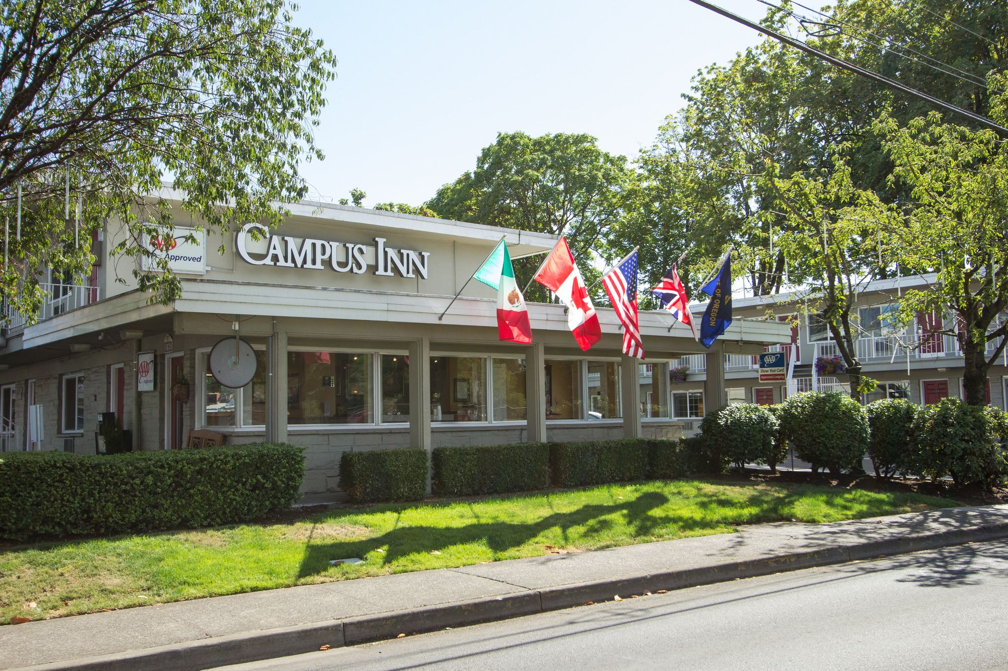 Campus Inn & Suites