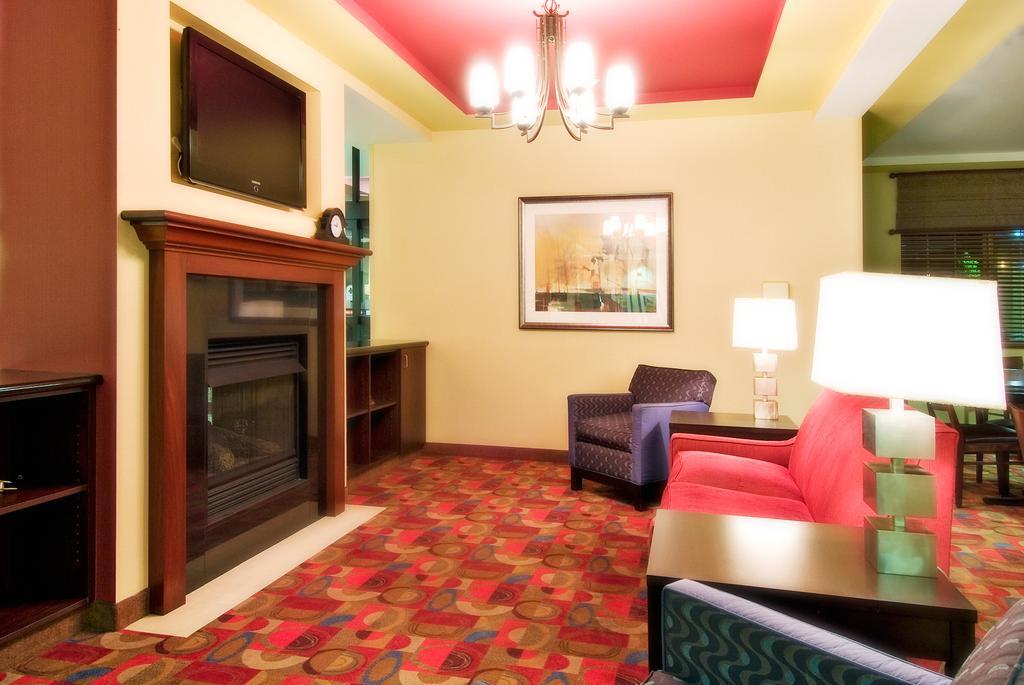 Holiday Inn Express Hotel & Suites Eugene Downtown University