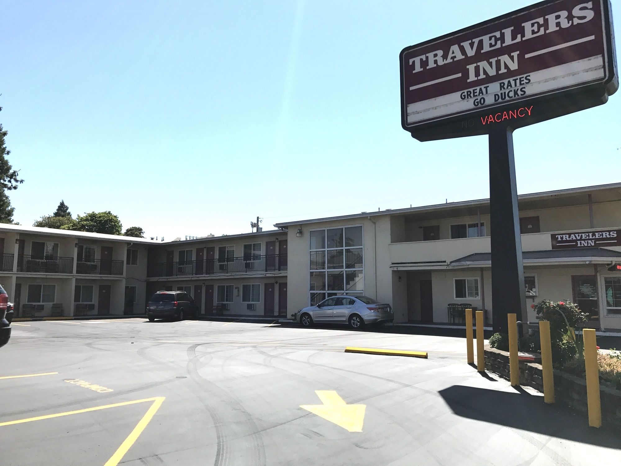 Travelers Inn