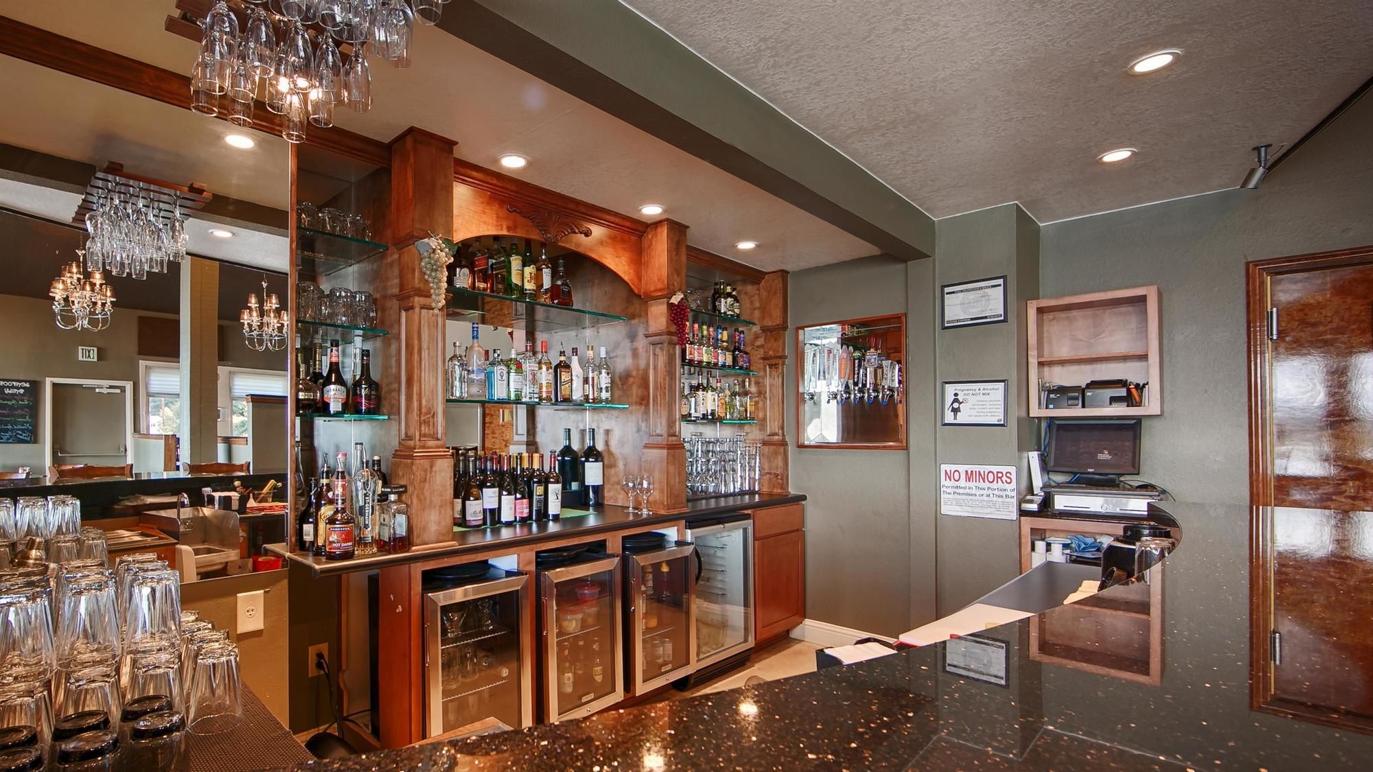 Best Western Pier Point Inn