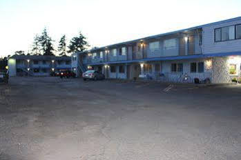 Silver Sands Motel