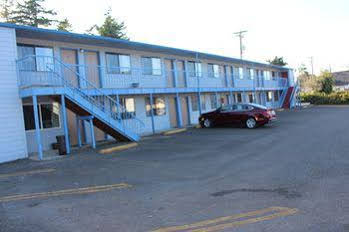 Silver Sands Motel