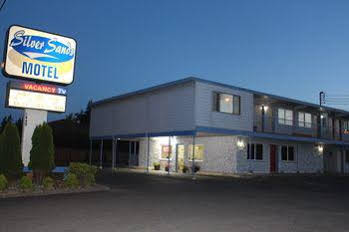Silver Sands Motel