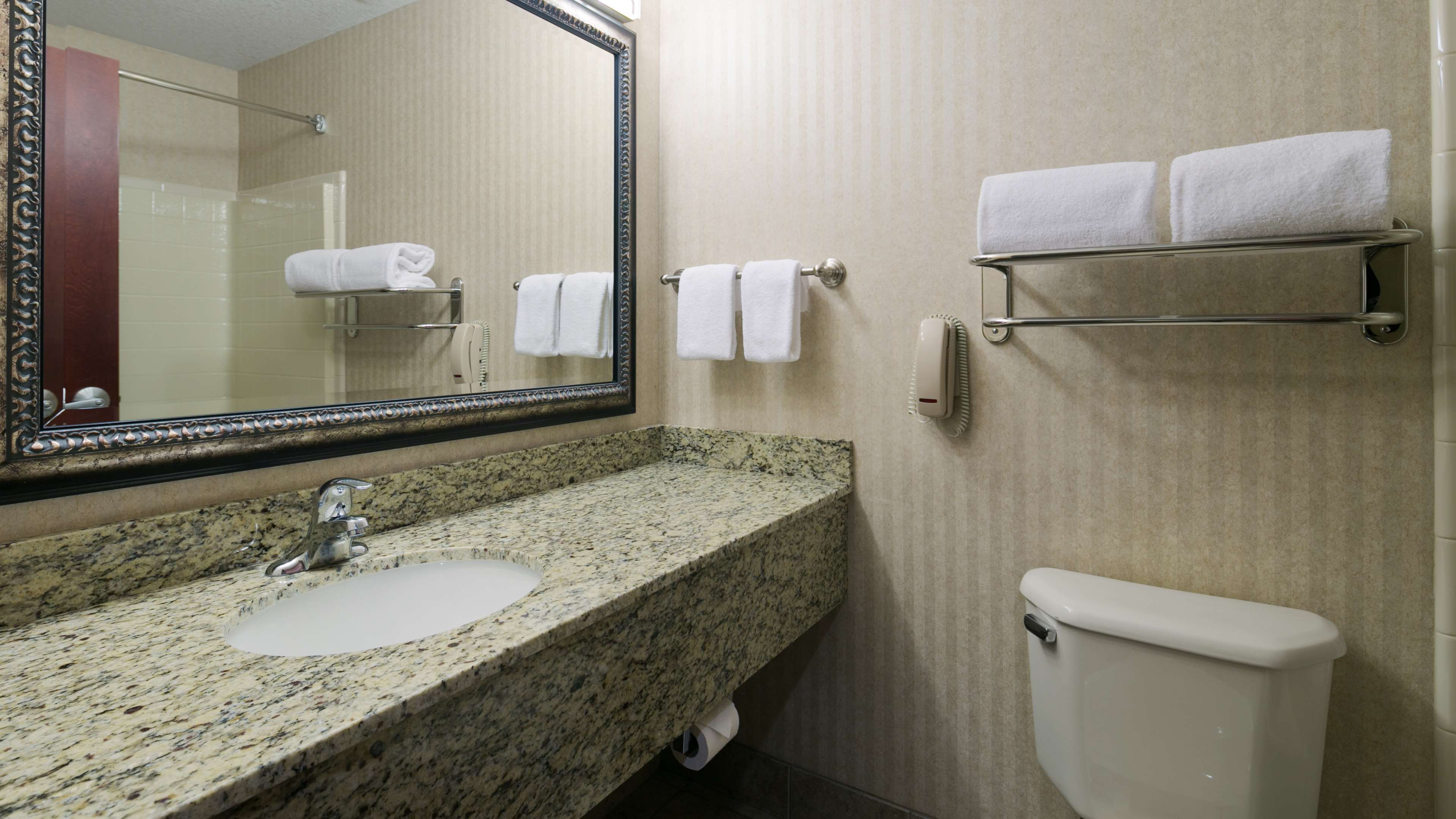 Best Western University Inn & Suites