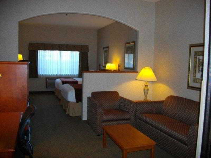 Best Western University Inn & Suites