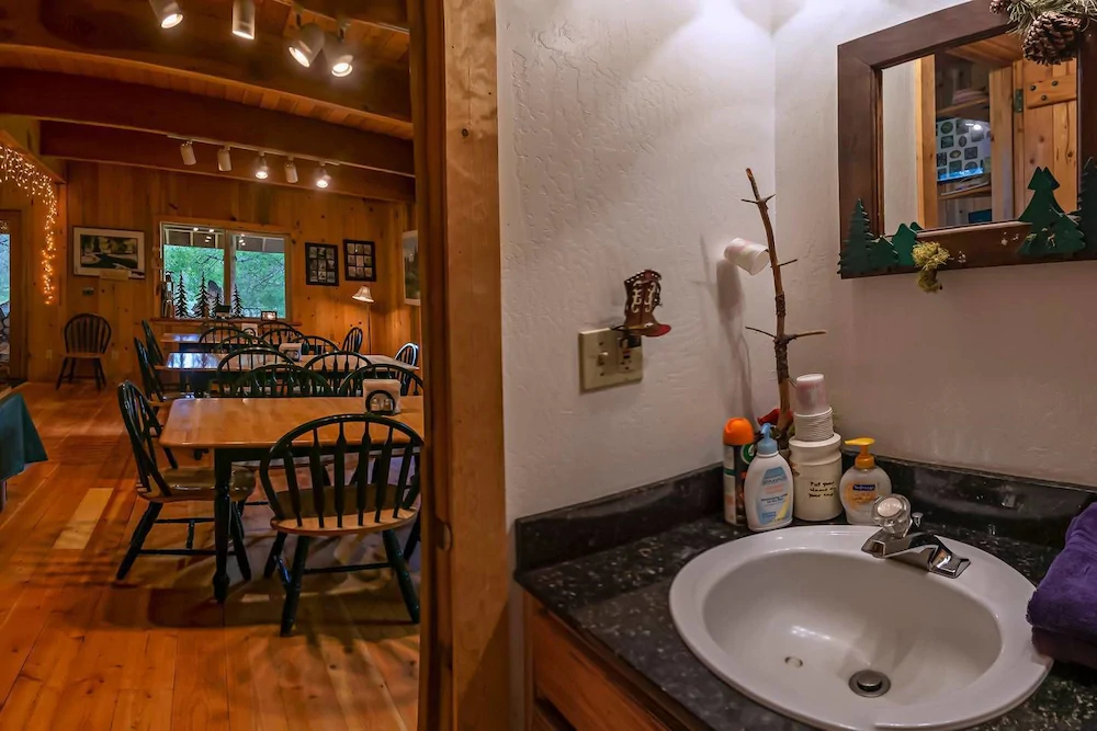 Sun Mountain Ranch BunkHouse