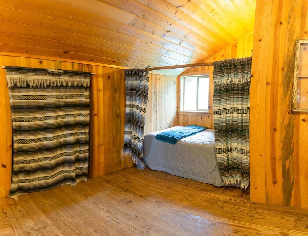 Sun Mountain Ranch BunkHouse