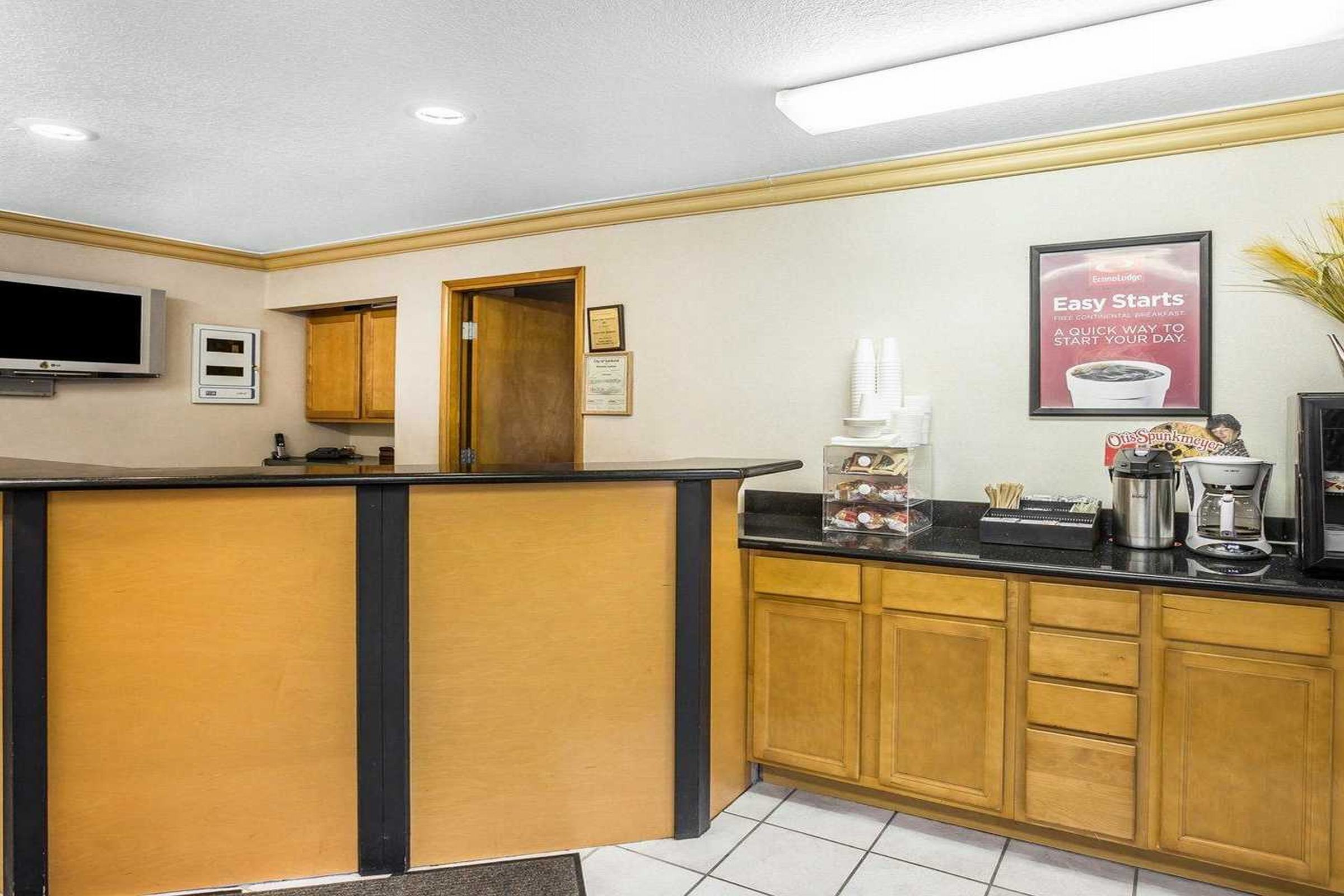 Garibaldi Inn at the Bay