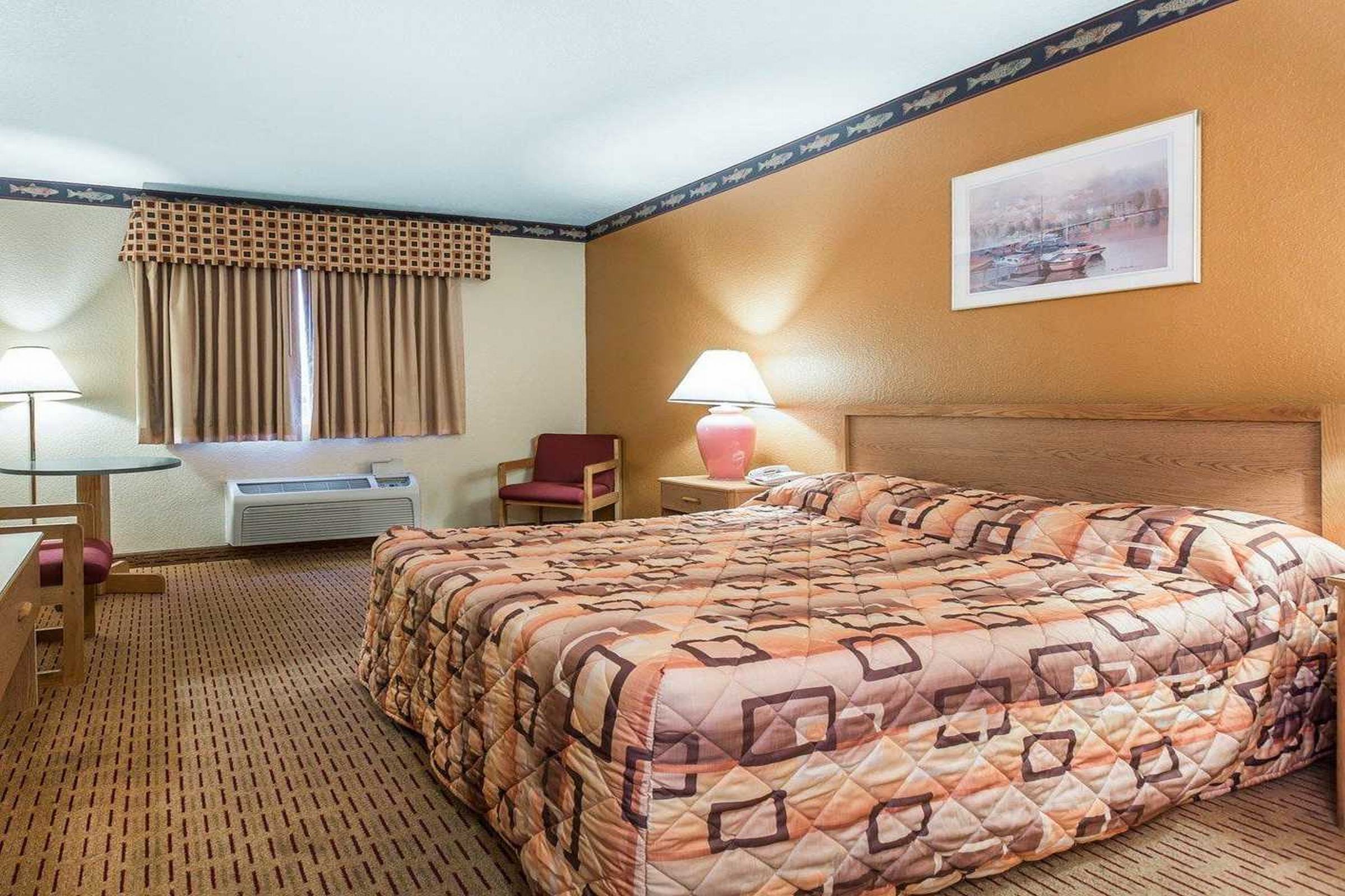 Garibaldi Inn at the Bay