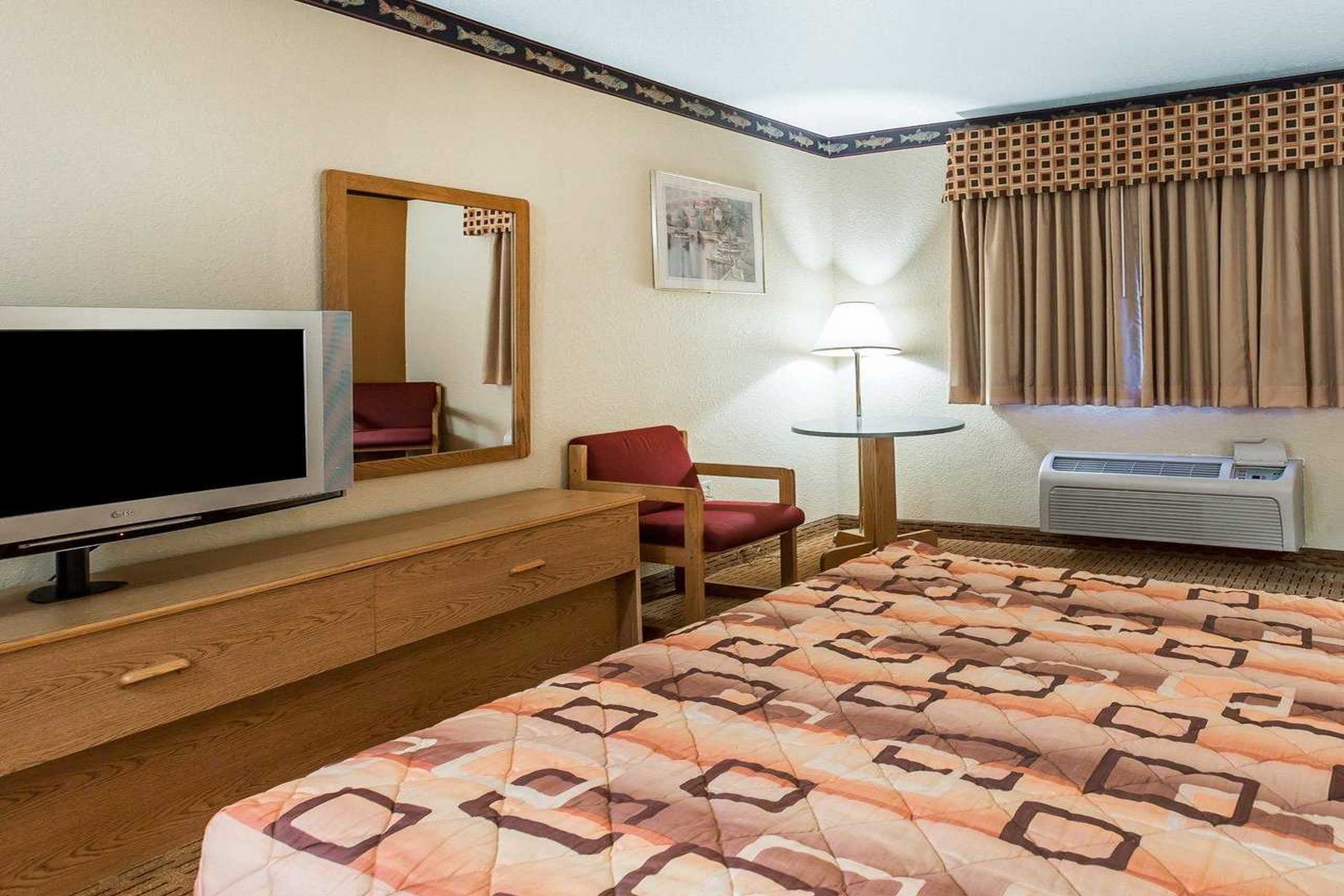 Garibaldi Inn at the Bay