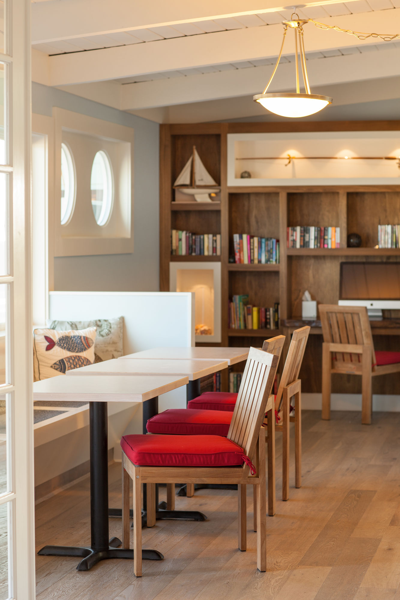 Harborview Inn & RV Park