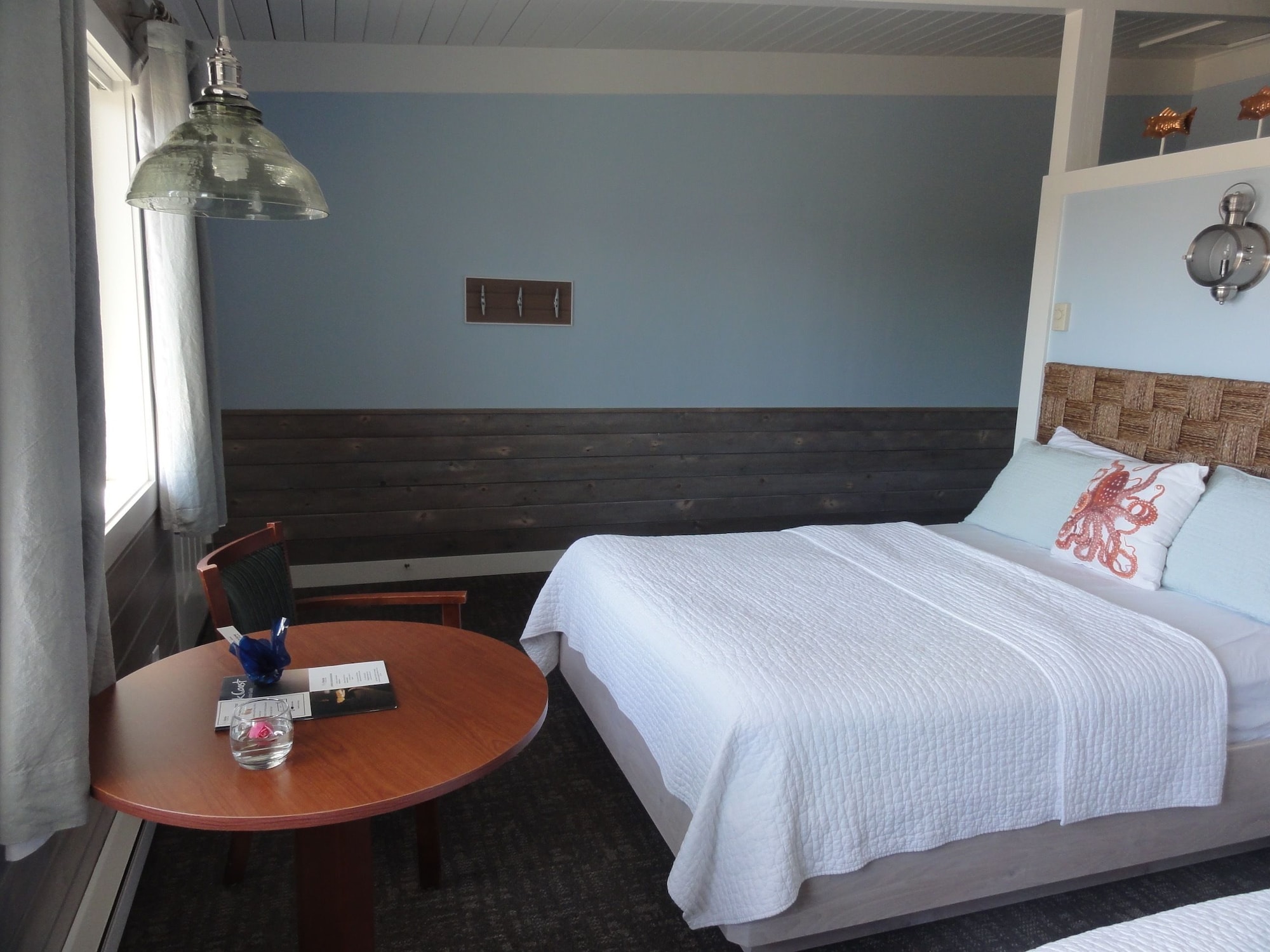 Harborview Inn & RV Park