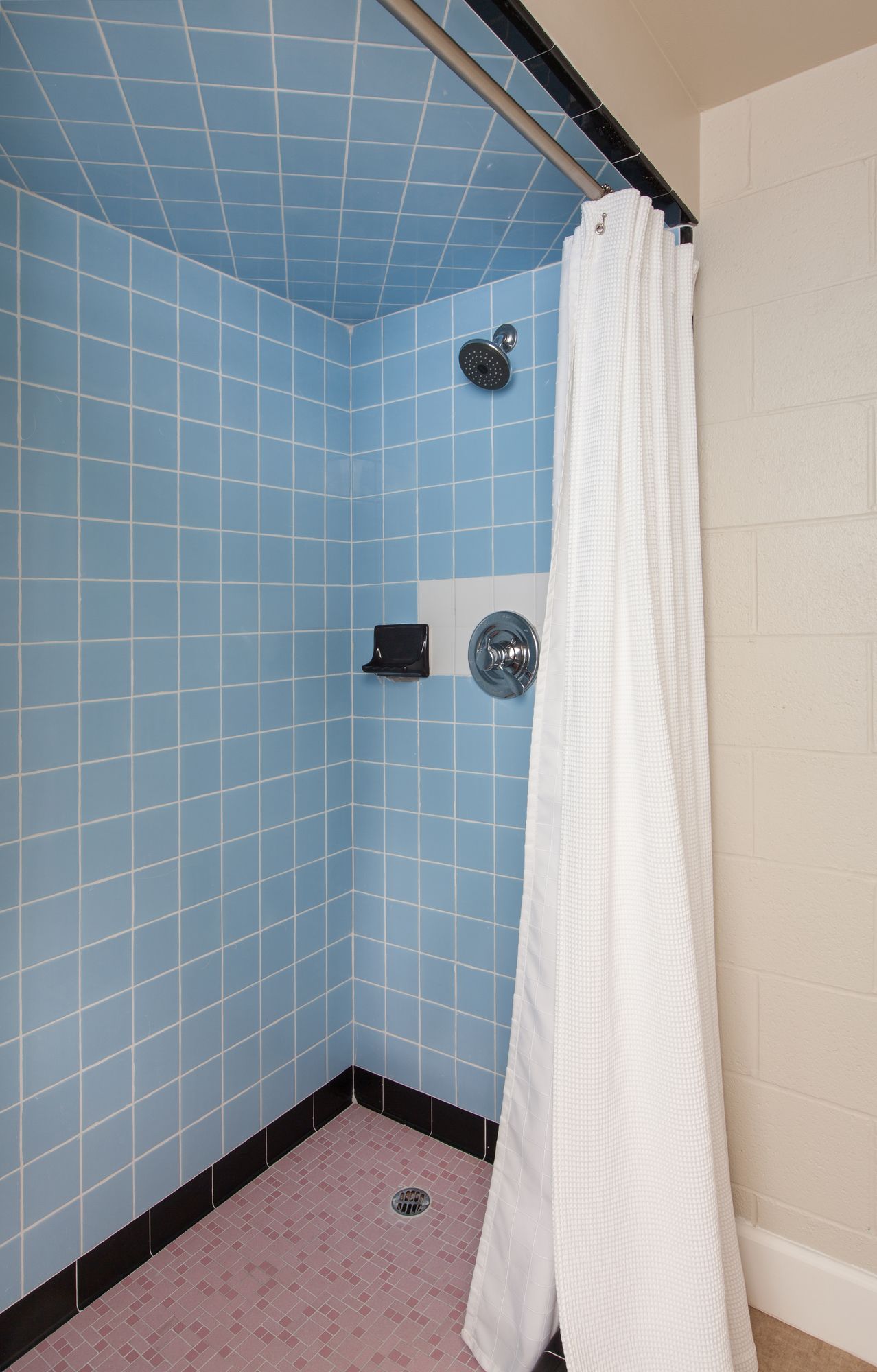 Harborview Inn & RV Park