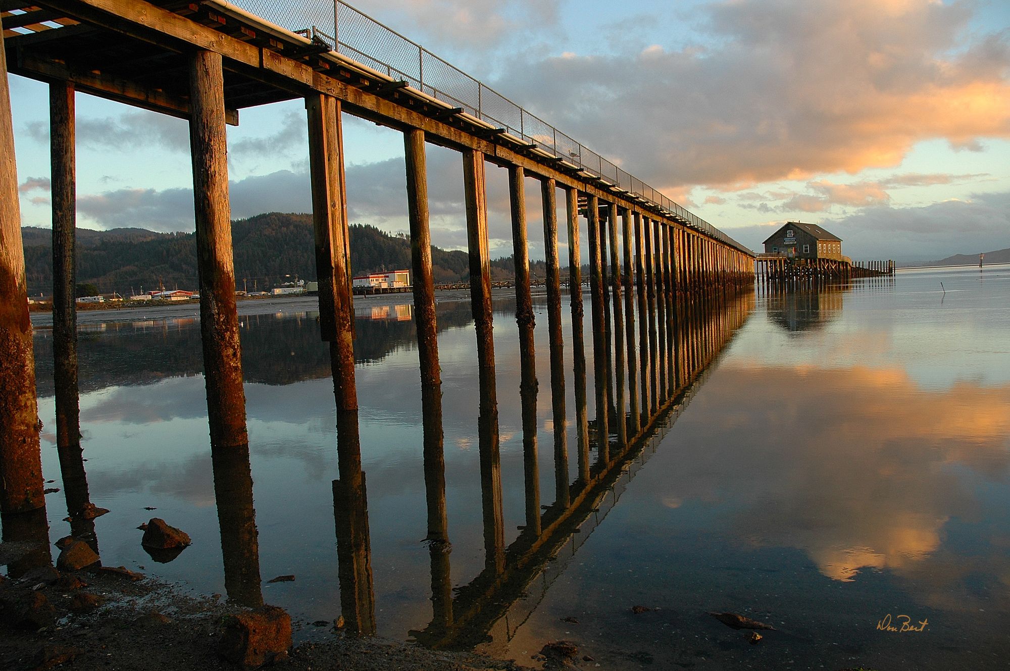 Harborview Inn & RV Park