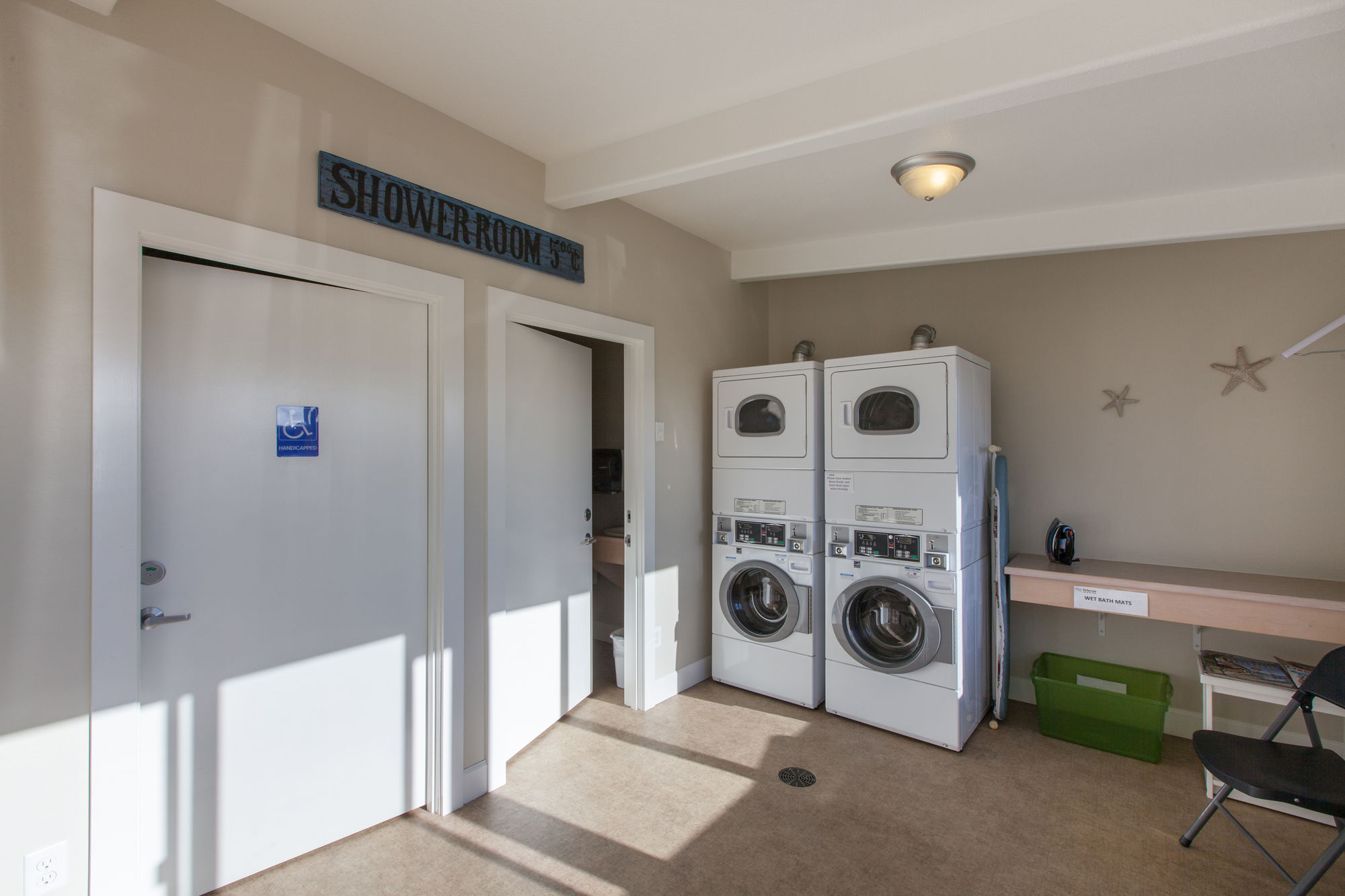 Harborview Inn & RV Park