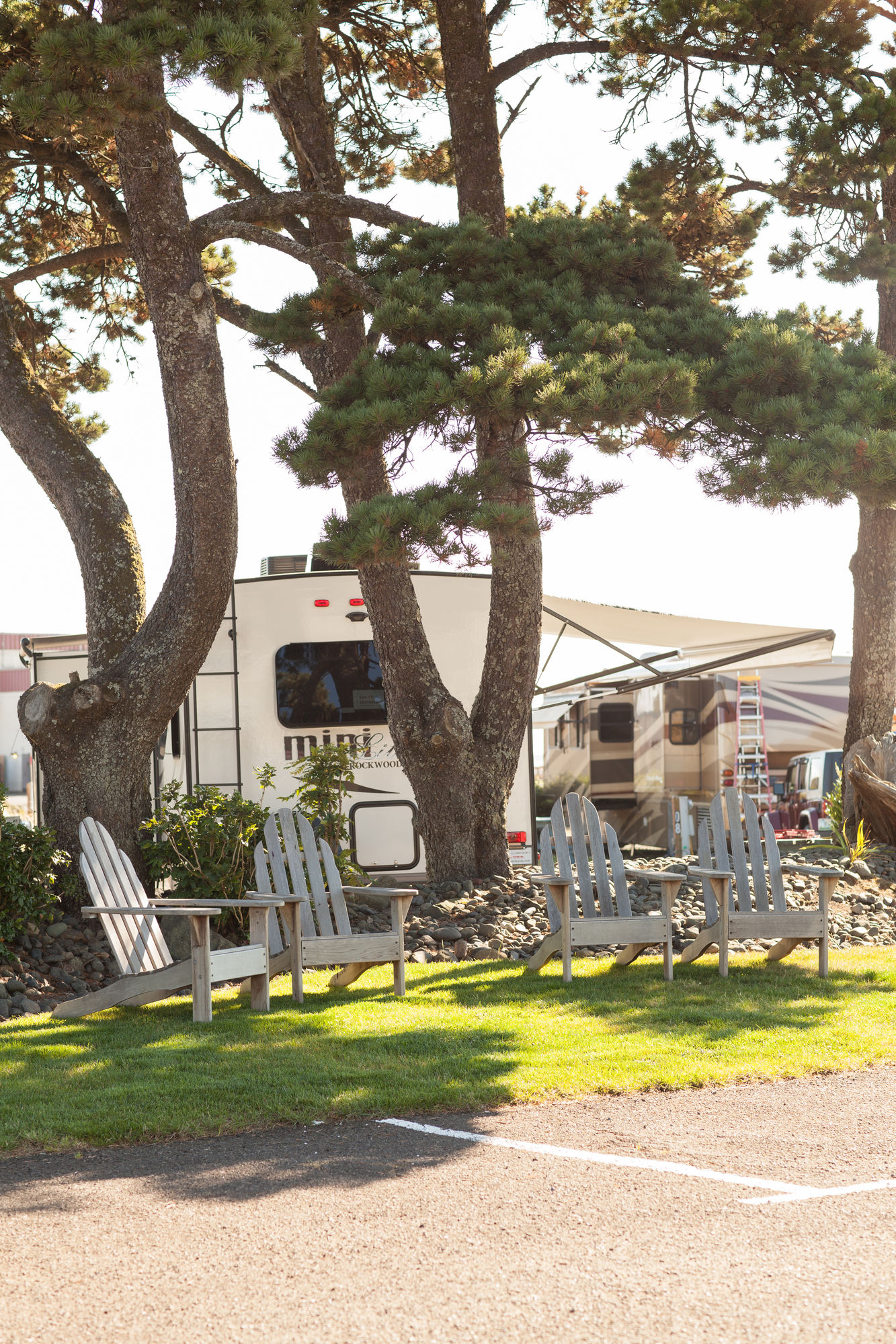 Harborview Inn & RV Park