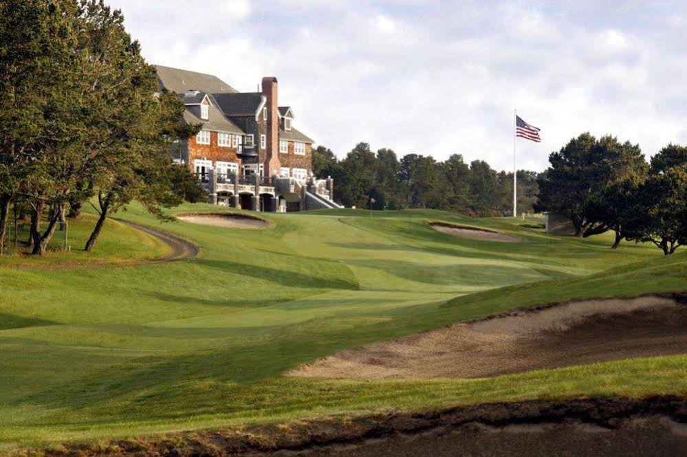 McMenamins Gearhart Hotel