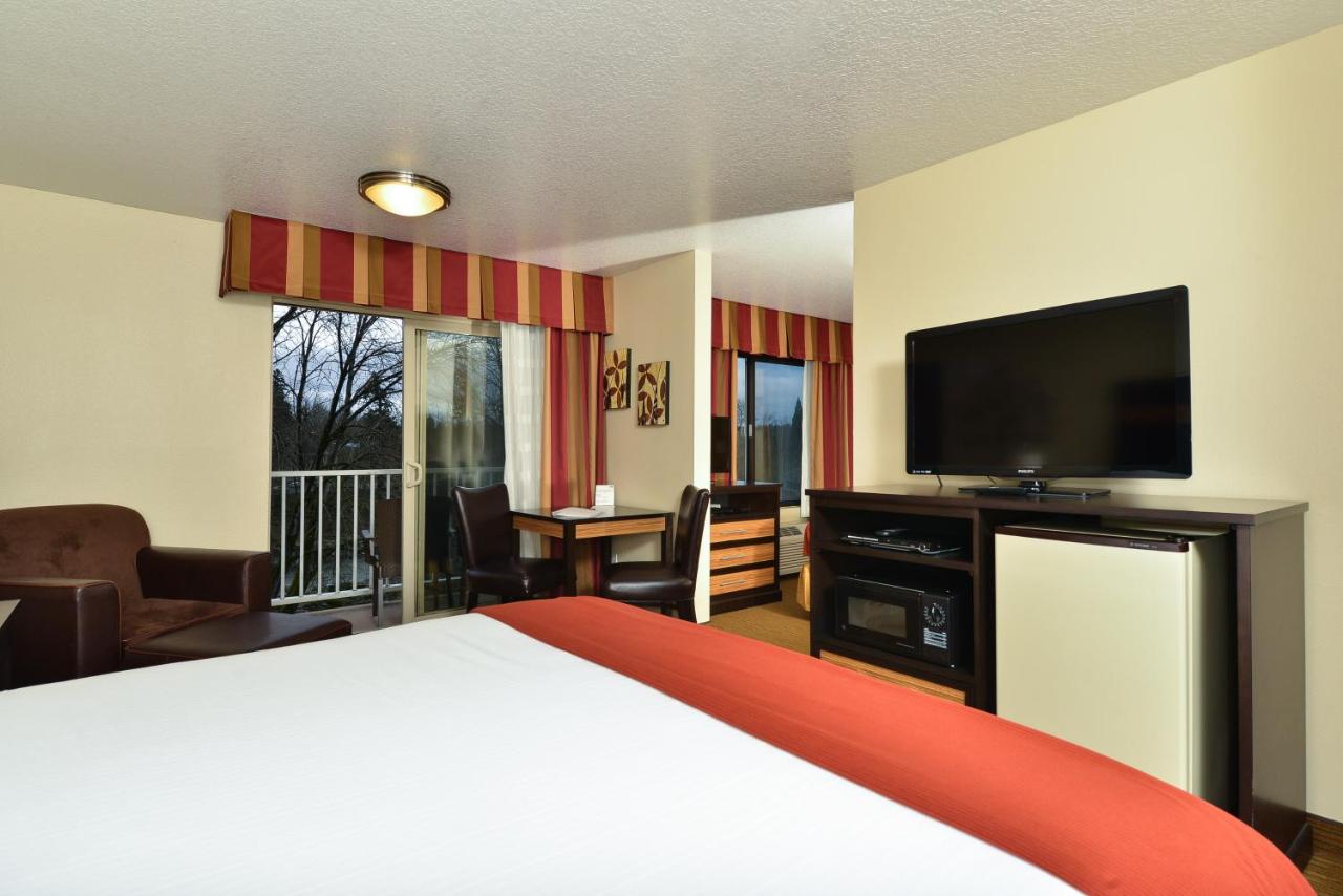 Holiday Inn Express Portland SE - Clackamas Area