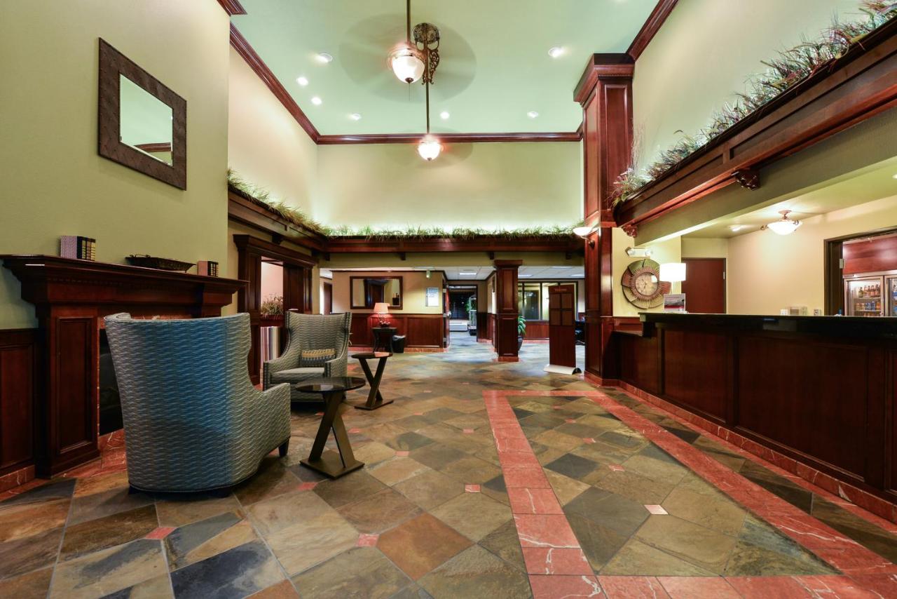 Holiday Inn Express Portland SE - Clackamas Area