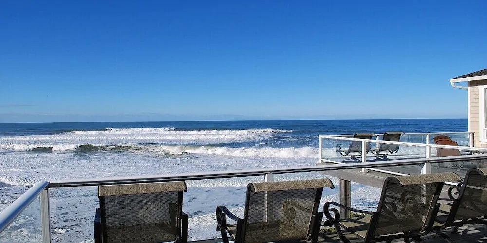 Admiral's Beach Retreat