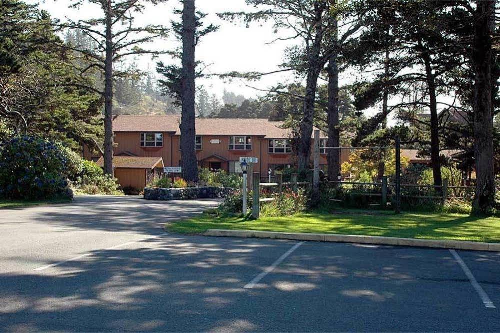 Ireland's Rustic Lodges