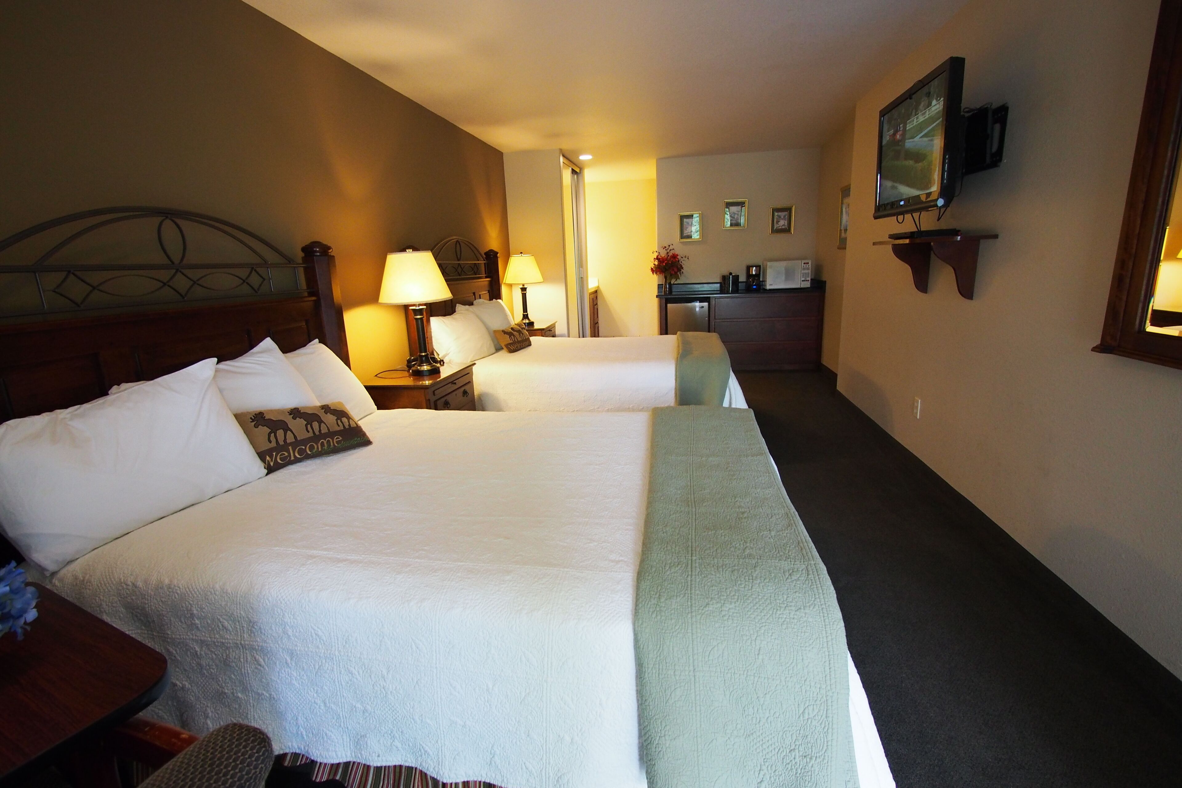 Redwood Hyperion Suites