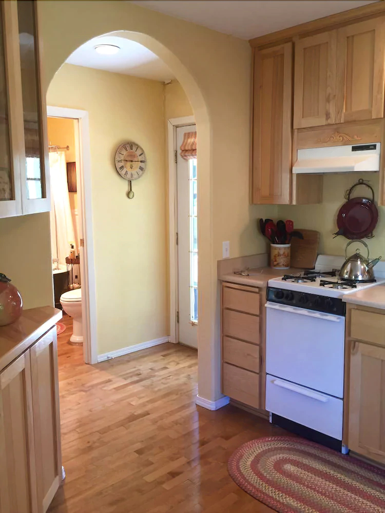 Romantic Rogue River Cottage