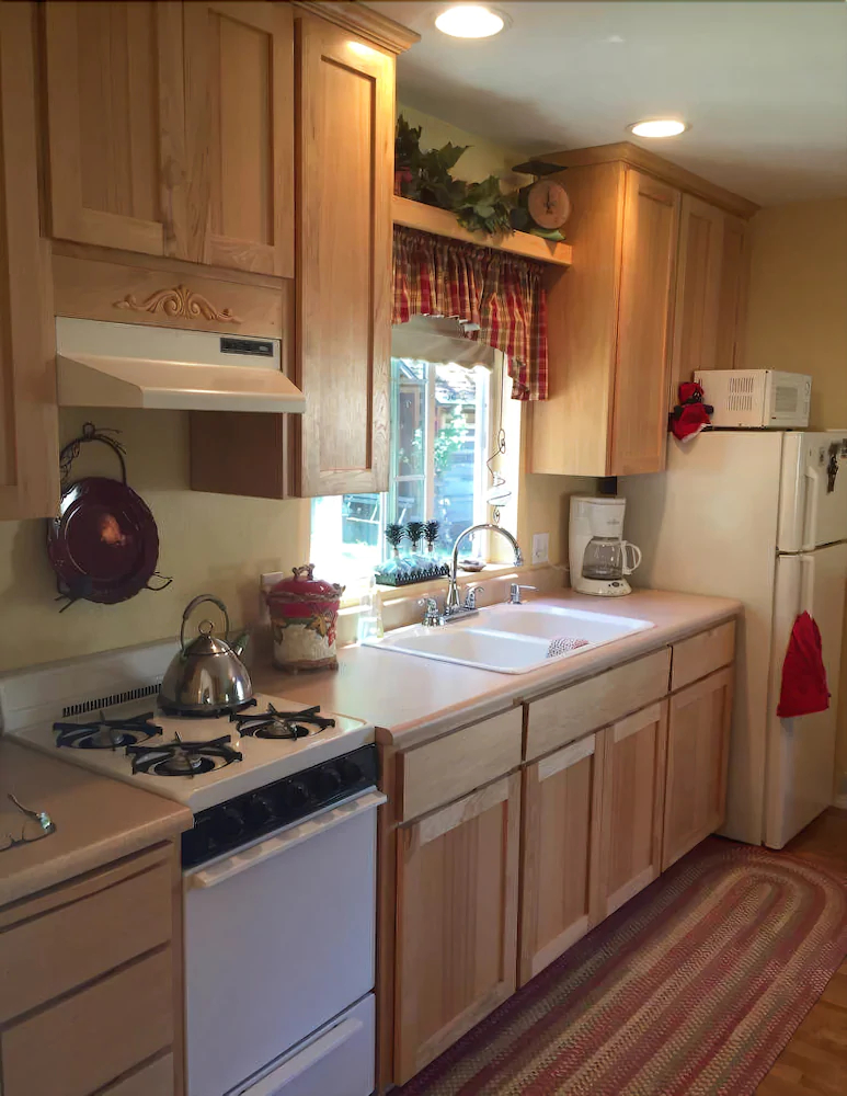 Romantic Rogue River Cottage