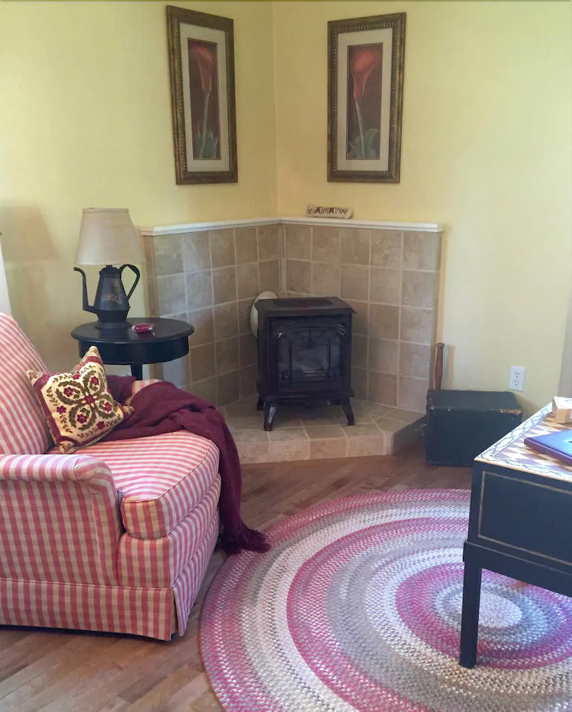 Romantic Rogue River Cottage