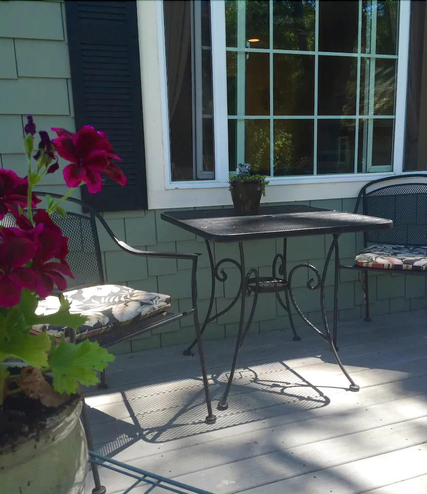 Romantic Rogue River Cottage