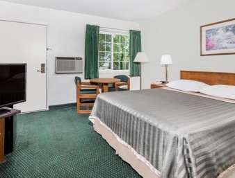 Travelodge by Wyndham Grants Pass