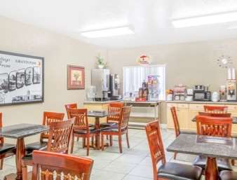 Super 8 by Wyndham Grants Pass