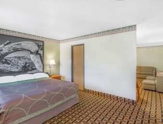 Super 8 by Wyndham Grants Pass