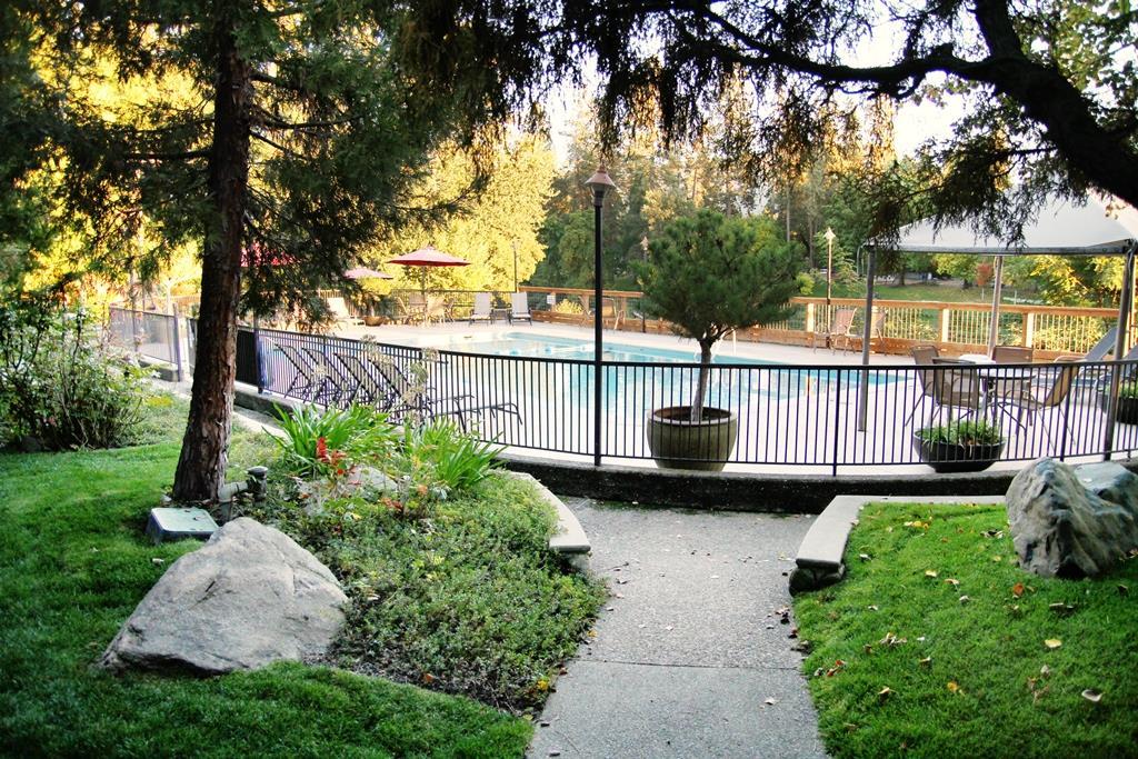 The Lodge at Riverside