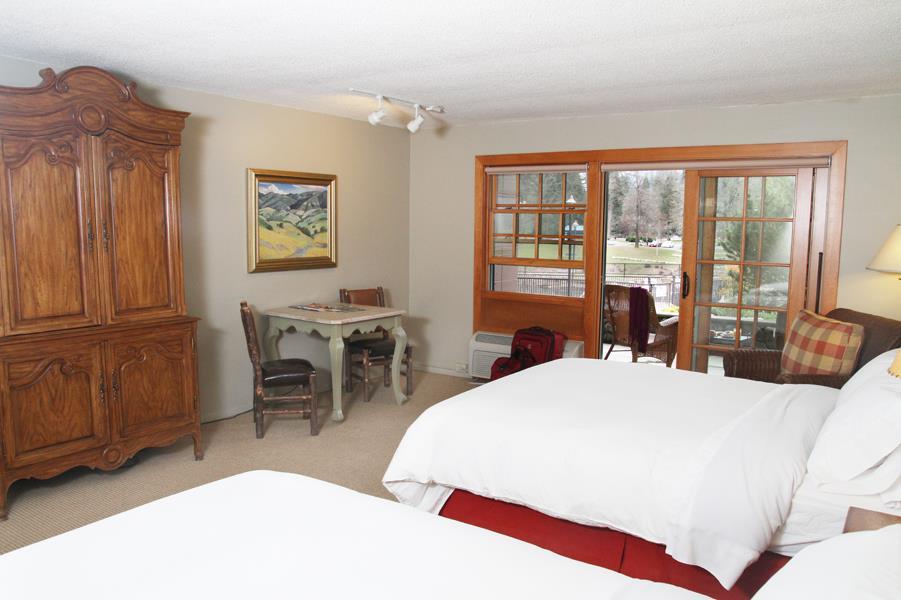 The Lodge at Riverside