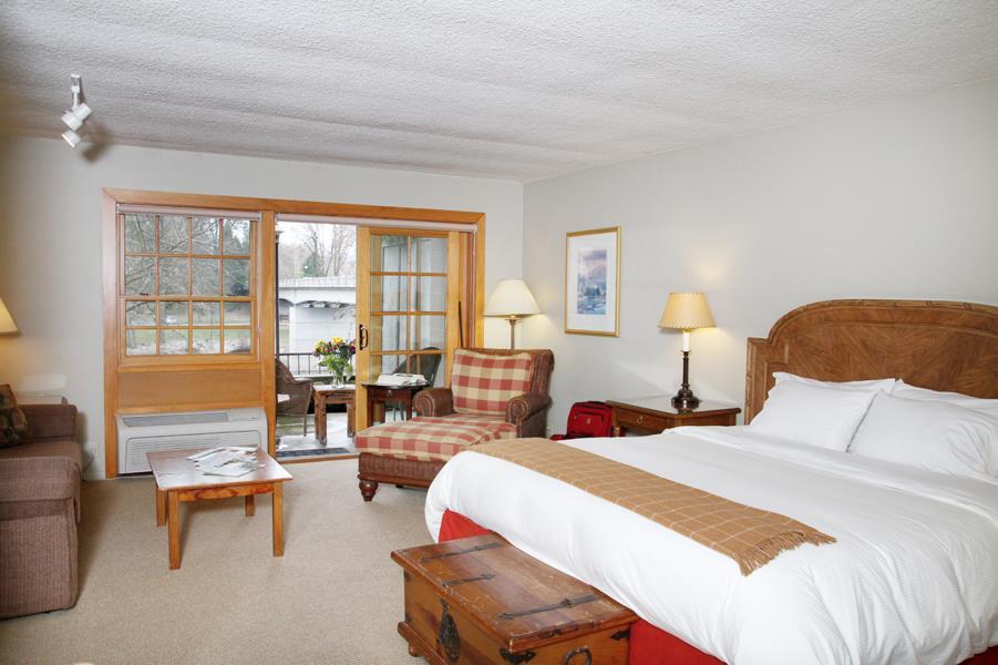 The Lodge at Riverside